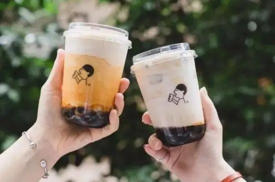 加盟喜茶：如何打造人气爆棚的奶茶店？
