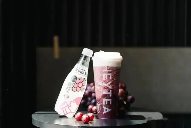 喜茶加盟还是直营店好